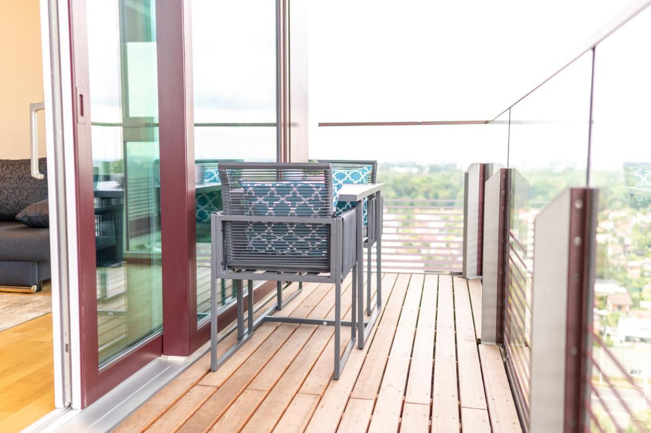 Apartment Over The Roofs Of Виена Екстериор снимка